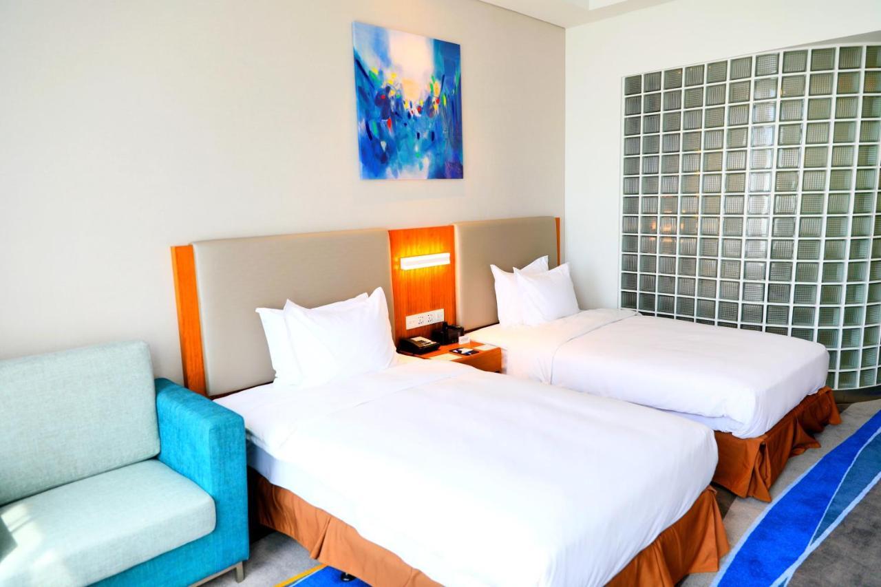 Holiday Inn Express Luoyang Xiyuan Kültér fotó