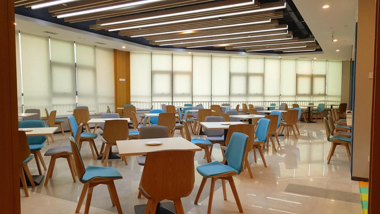 Holiday Inn Express Luoyang Xiyuan Kültér fotó