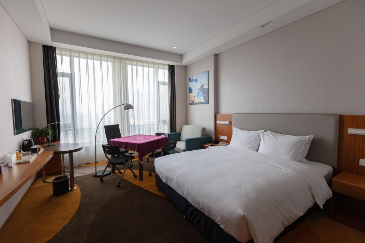 Holiday Inn Express Luoyang Xiyuan Kültér fotó